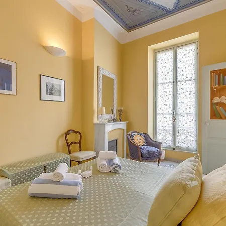 The Townhouse With Balcony - Happy Ferienhaus *