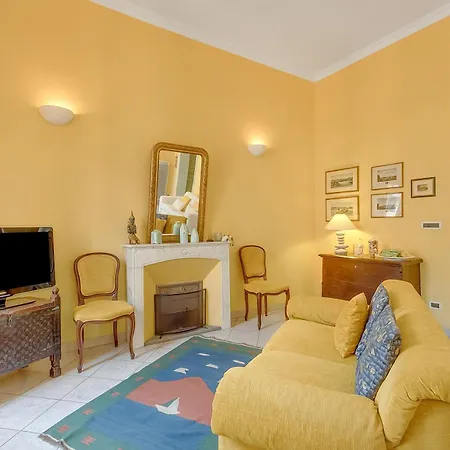 The Townhouse With Balcony - Happy Menton