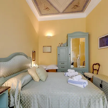 The Townhouse With Balcony - Happy Ferienhaus Menton