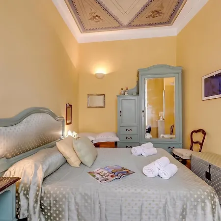 The Townhouse With Balcony - Happy Casa vacanze *