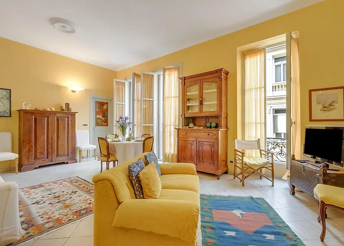 The Townhouse - Happy